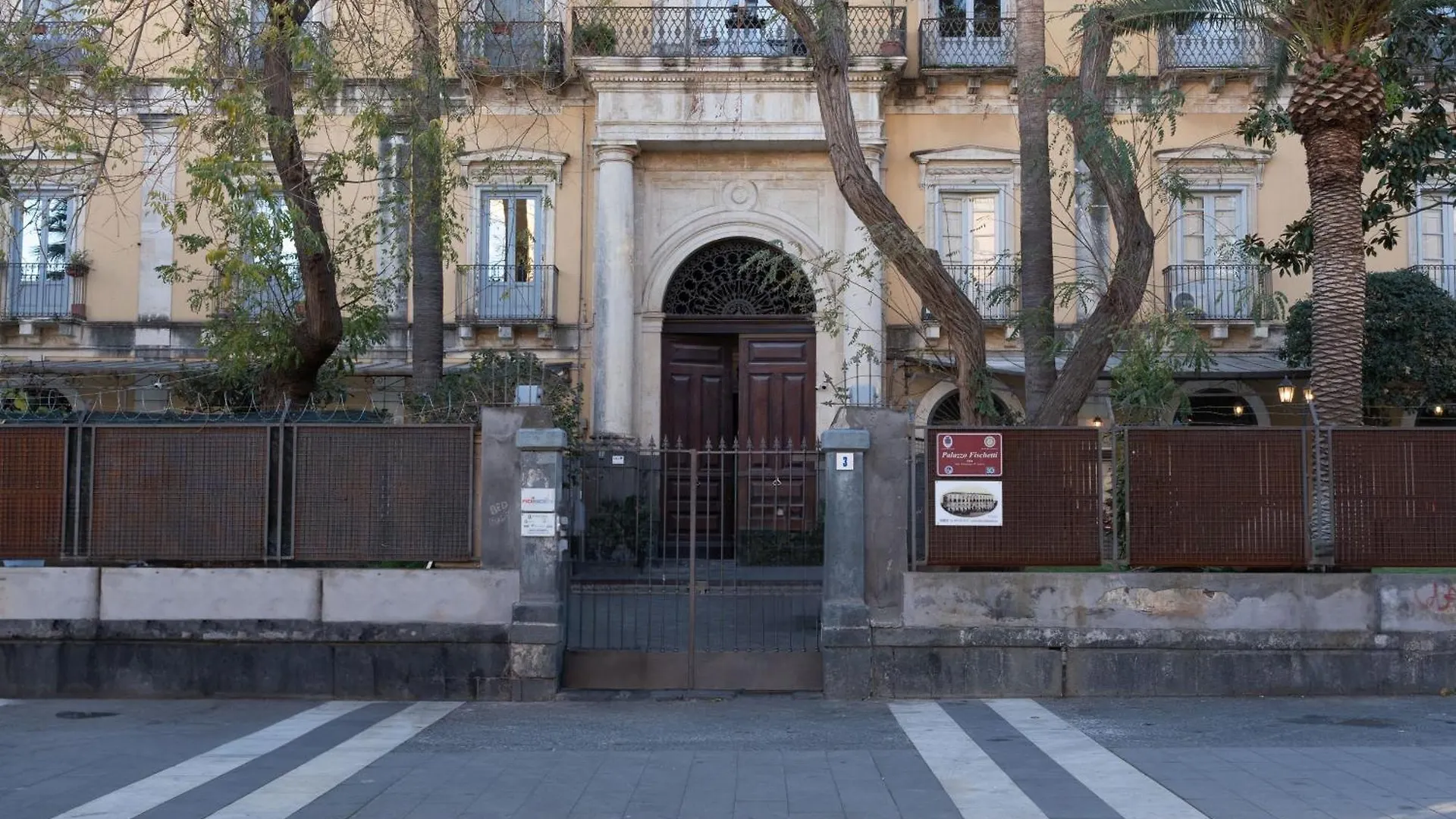 B&B Palazzo Fischetti Катания 0*,